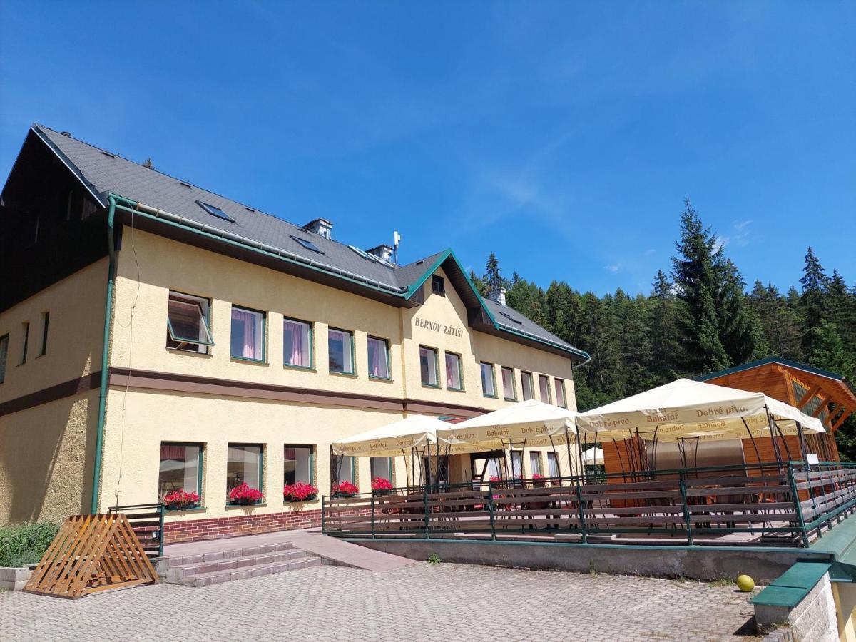Hôtel Rs Bernov Zatisi à Nejdek Extérieur photo